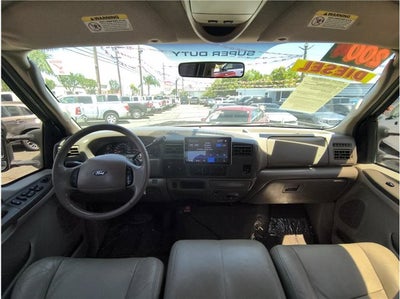 2004 Ford Super Duty F-350 DRW Lariat Pickup 4D 6 3/4 ft