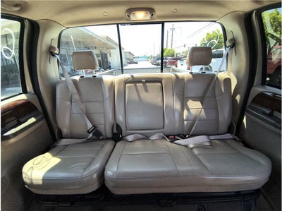 2004 Ford Super Duty F-350 DRW Lariat Pickup 4D 6 3/4 ft