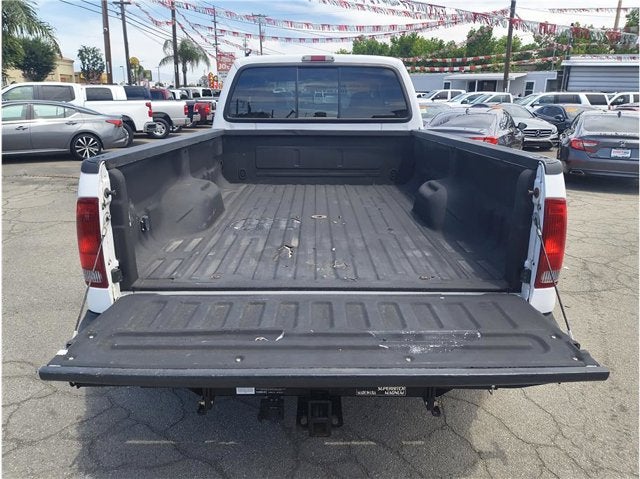 2004 Ford Super Duty F-350 DRW Lariat Pickup 4D 8 ft