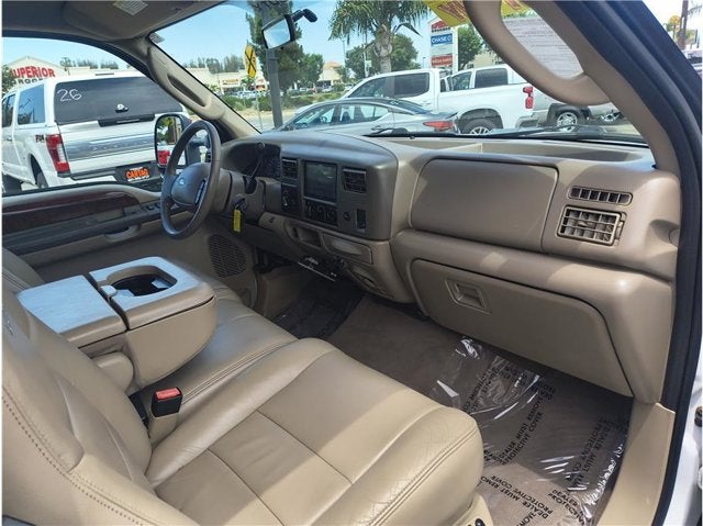 2004 Ford Super Duty F-350 DRW Lariat Pickup 4D 8 ft