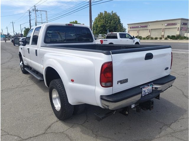 2004 Ford Super Duty F-350 DRW Lariat Pickup 4D 8 ft