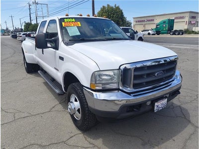 2004 Ford Super Duty F-350 DRW Lariat Pickup 4D 8 ft