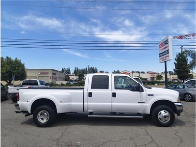 2004 Ford Super Duty F-350 DRW Lariat Pickup 4D 8 ft