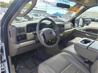 2004 Ford Super Duty F-350 DRW Lariat Pickup 4D 8 ft