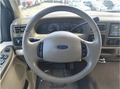 2004 Ford Super Duty F-350 DRW Lariat Pickup 4D 8 ft