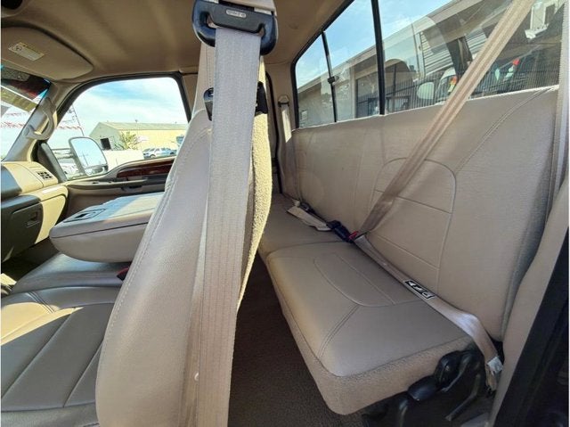 2000 Ford Super Duty F-350 DRW Long Bed