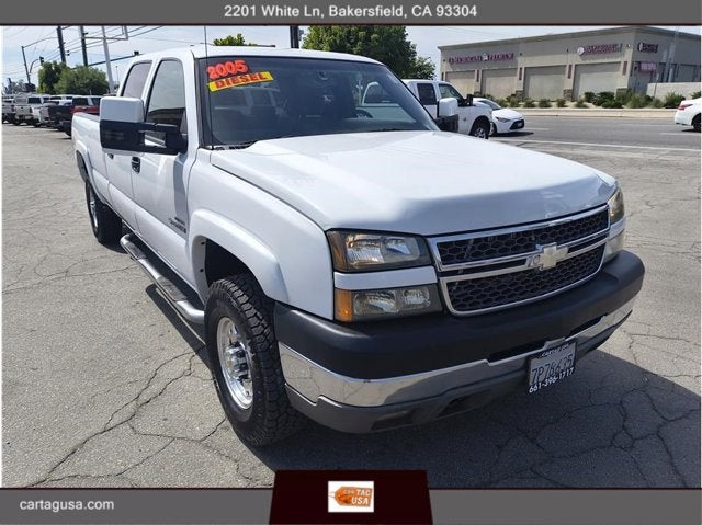 2005 Chevrolet Silverado HD LT 4WD Crew Cab LWB's photo