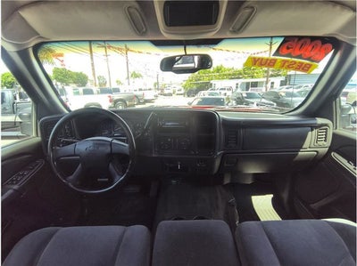 2005 Chevrolet Silverado 2500HD LS