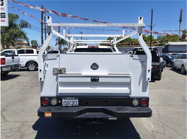 2016 GMC Sierra 2500HD Pickup 2D 8 ft