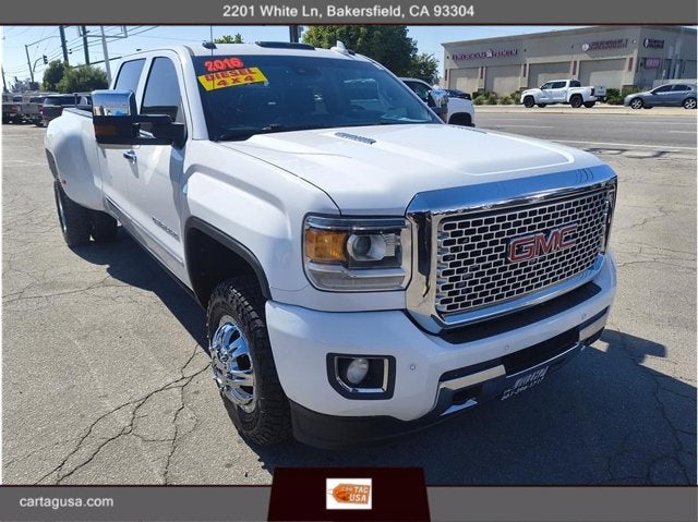 2016 GMC Sierra 4WD Crew Cab Long Box Denali's photo