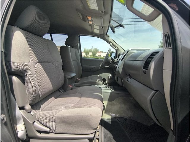 2014 Nissan Frontier SV Pickup 4D 5 ft