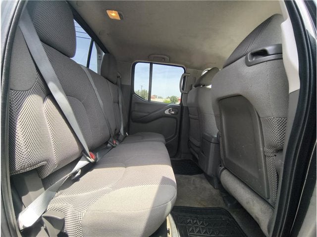 2014 Nissan Frontier SV Pickup 4D 5 ft