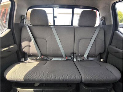 2014 Nissan Frontier SV Pickup 4D 5 ft