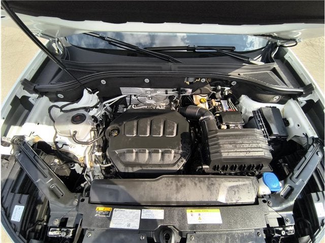 2024 Volkswagen Atlas Cross Sport 2.0T SEL R-Line