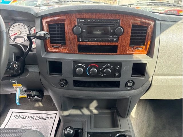 2006 Dodge Ram 2500 SLT Pickup 4D 6 1/4 ft