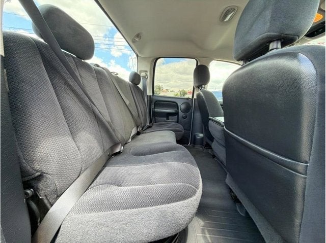 2004 Dodge Ram 2500 SLT Pickup 4D 6 1/4 ft