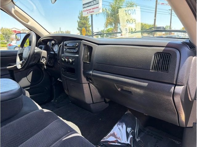 2004 Dodge Ram 2500 SLT Pickup 4D 6 1/4 ft