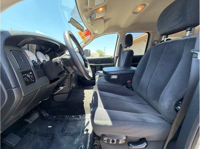 2004 Dodge Ram 2500 SLT Pickup 4D 6 1/4 ft