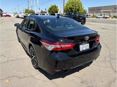 2019 Toyota Camry SE Sedan 4D