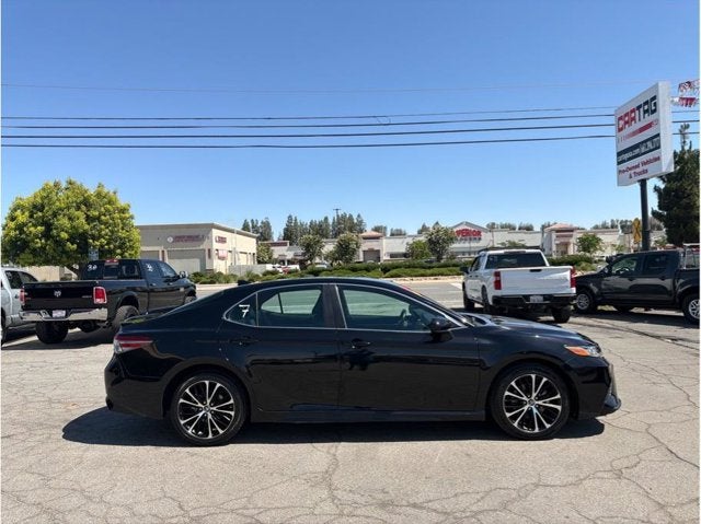 2019 Toyota Camry SE Sedan 4D