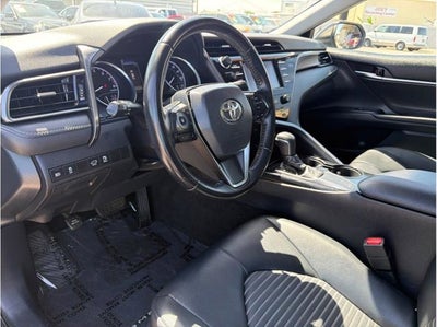 2019 Toyota Camry SE Sedan 4D