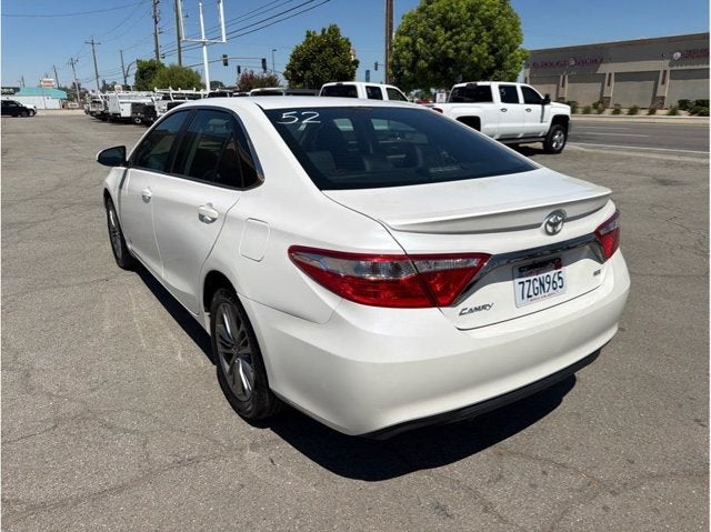 2017 Toyota Camry SE Sedan 4D