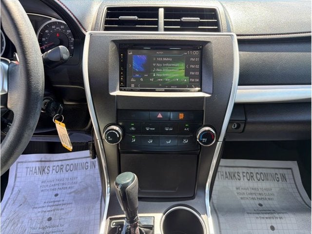 2017 Toyota Camry SE Sedan 4D