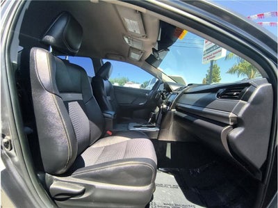 2013 Toyota Camry SE Sedan 4D