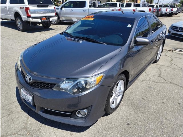 2013 Toyota Camry SE Sedan 4D