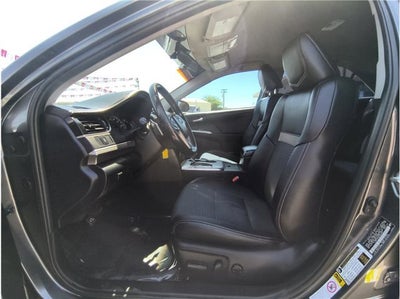 2013 Toyota Camry SE Sedan 4D