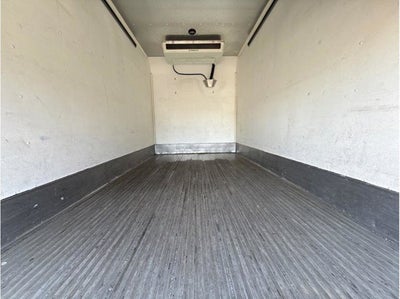 2019 Chevrolet 4500 LCF Gas Cutaway Van 2D