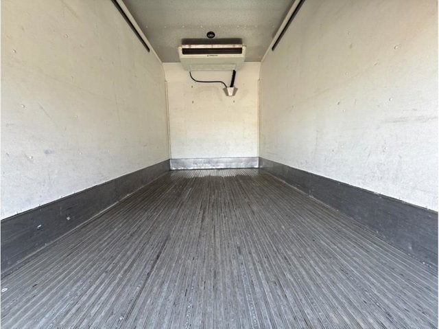 2019 Chevrolet 4500 LCF Gas Cutaway Van 2D