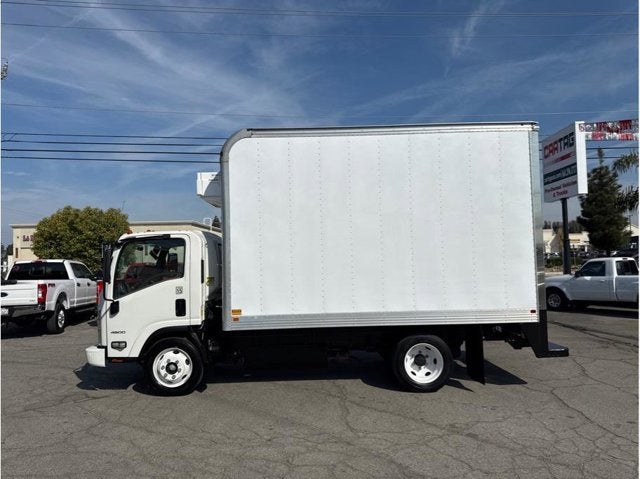 2019 Chevrolet 4500 LCF Gas Cutaway Van 2D