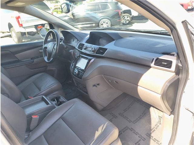 2014 Honda Odyssey Touring Minivan 4D