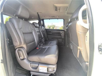 2014 Honda Odyssey Touring Minivan 4D