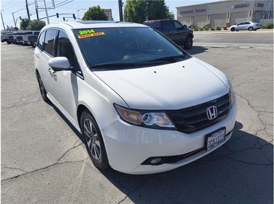 2014 Honda Odyssey Touring Minivan 4D
