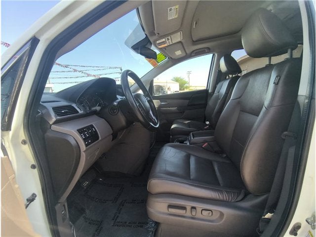 2014 Honda Odyssey Touring Minivan 4D