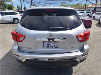 2020 Nissan Pathfinder SL