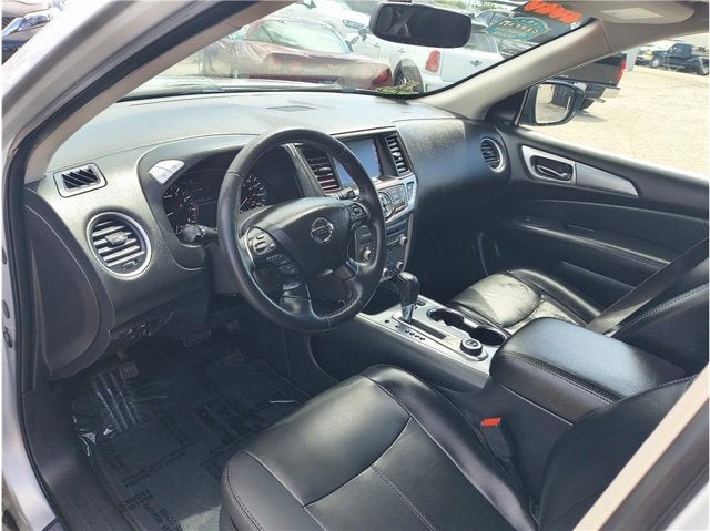 2020 Nissan Pathfinder SL