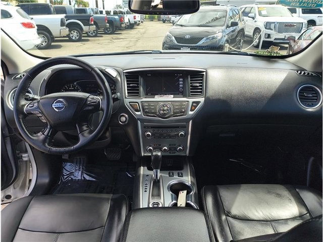 2020 Nissan Pathfinder SL