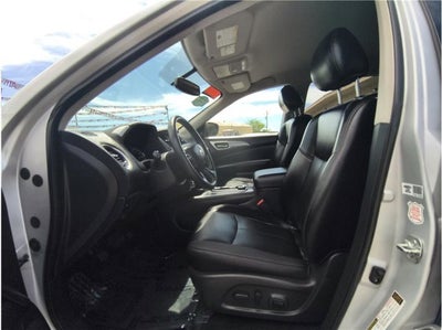 2020 Nissan Pathfinder SL