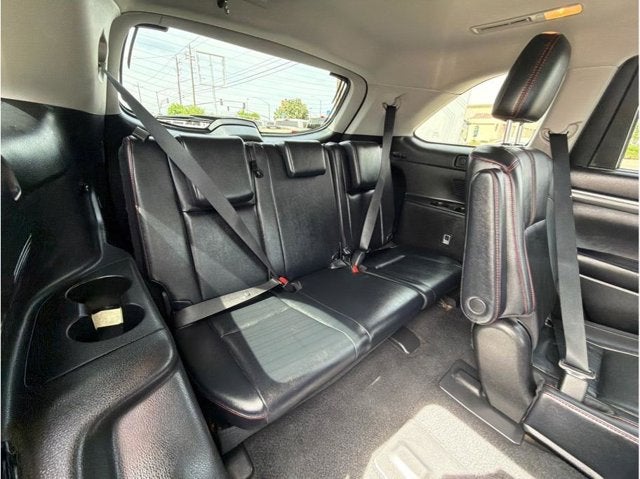 2019 Toyota Highlander SE Sport Utility 4D