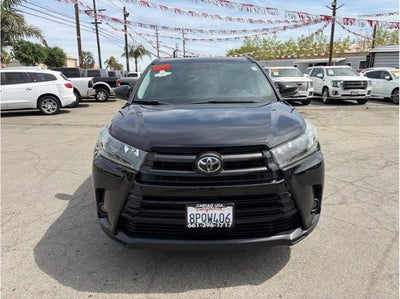 2019 Toyota Highlander SE Sport Utility 4D