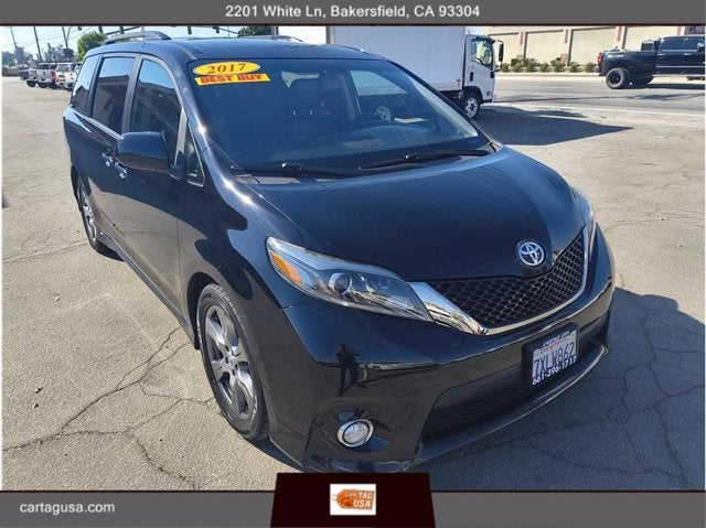 2017 Toyota Sienna SE Minivan 4D