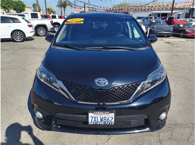 2017 Toyota Sienna SE Minivan 4D