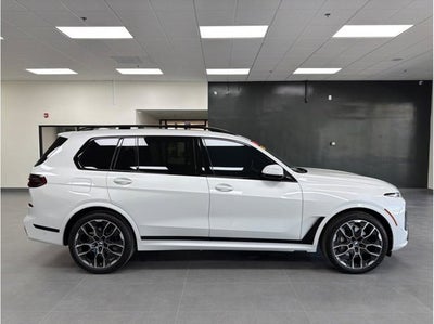 2023 BMW X7 xDrive40i