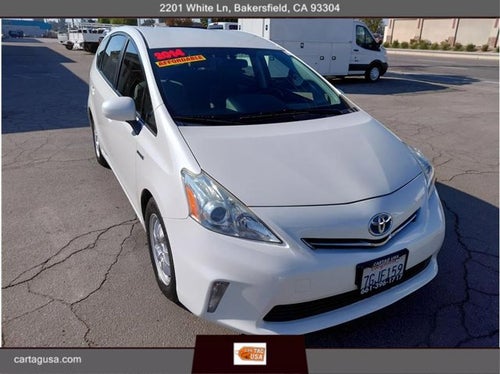 2014 Toyota Prius v Two Wagon 4D