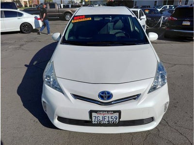2014 Toyota Prius v Two Wagon 4D