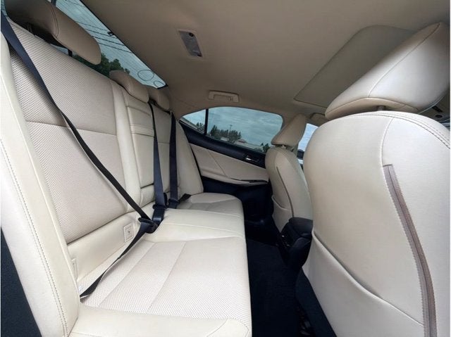 2016 Lexus IS 200t IS 200t Sedan 4D