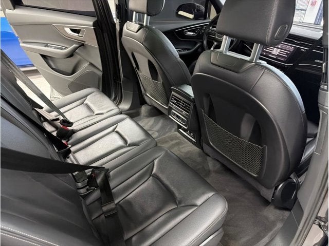 2025 Audi Q7 Premium